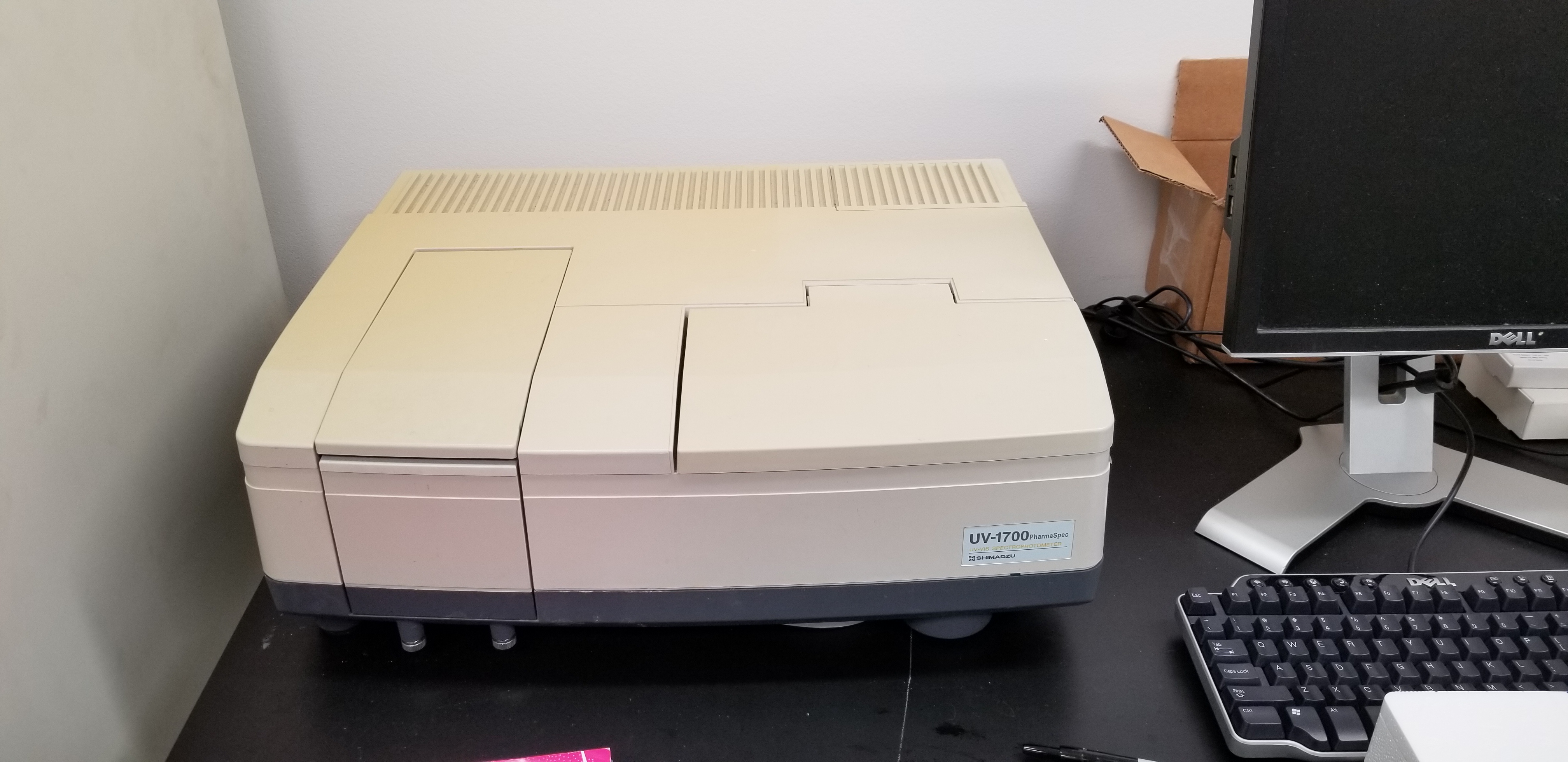 Shimadzu UV-1700